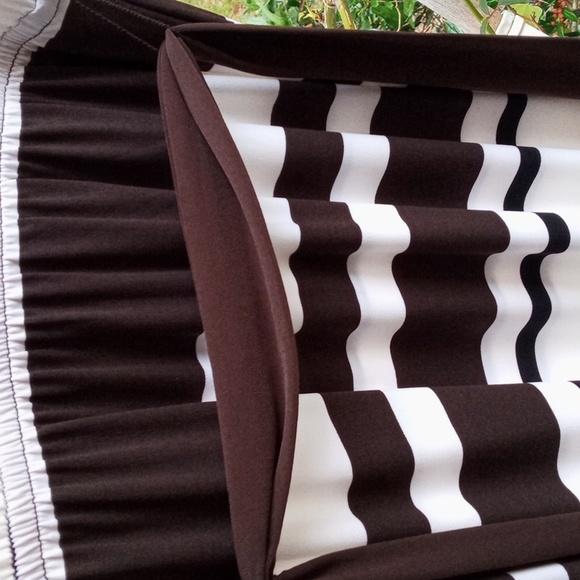 Chico's Collection Cold-shoulder Striped Elastiziedwaist with tie belt Maxidress - Picture 7 of 7